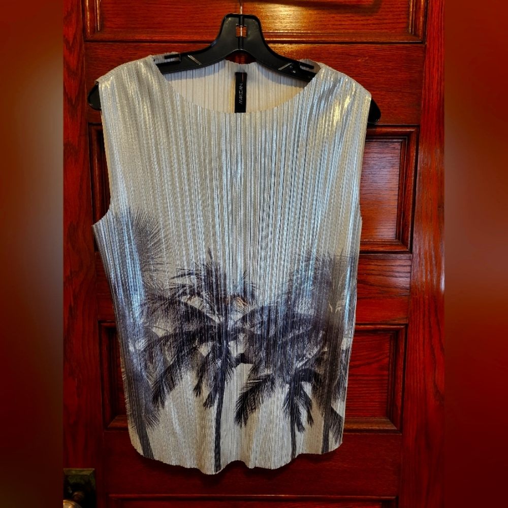 Marc cain sleeveless palm tree top